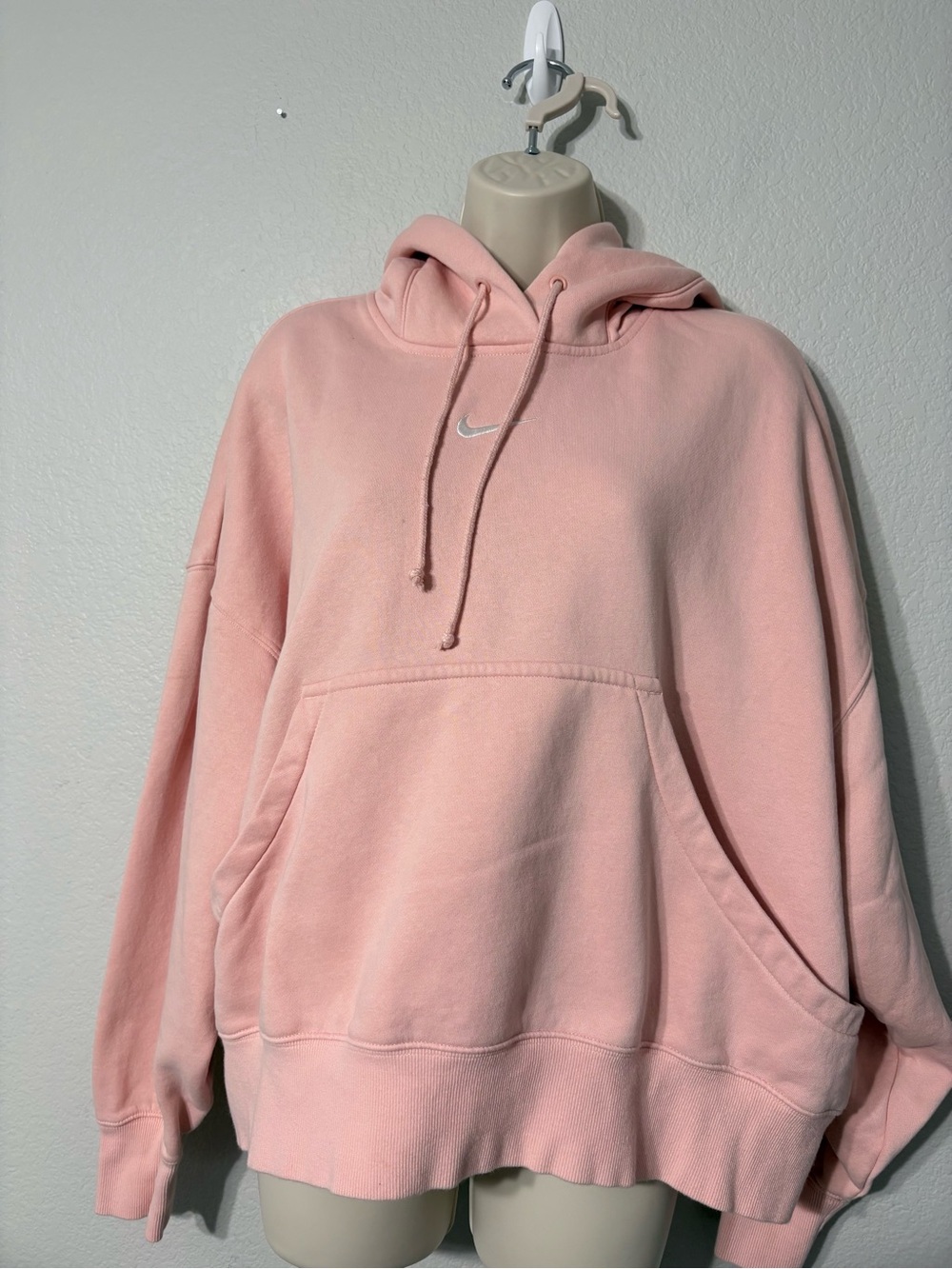 Nike Women's‎ Light Pink Oversized Hoodie Sweatshirt Large Kangaroo Pocket M